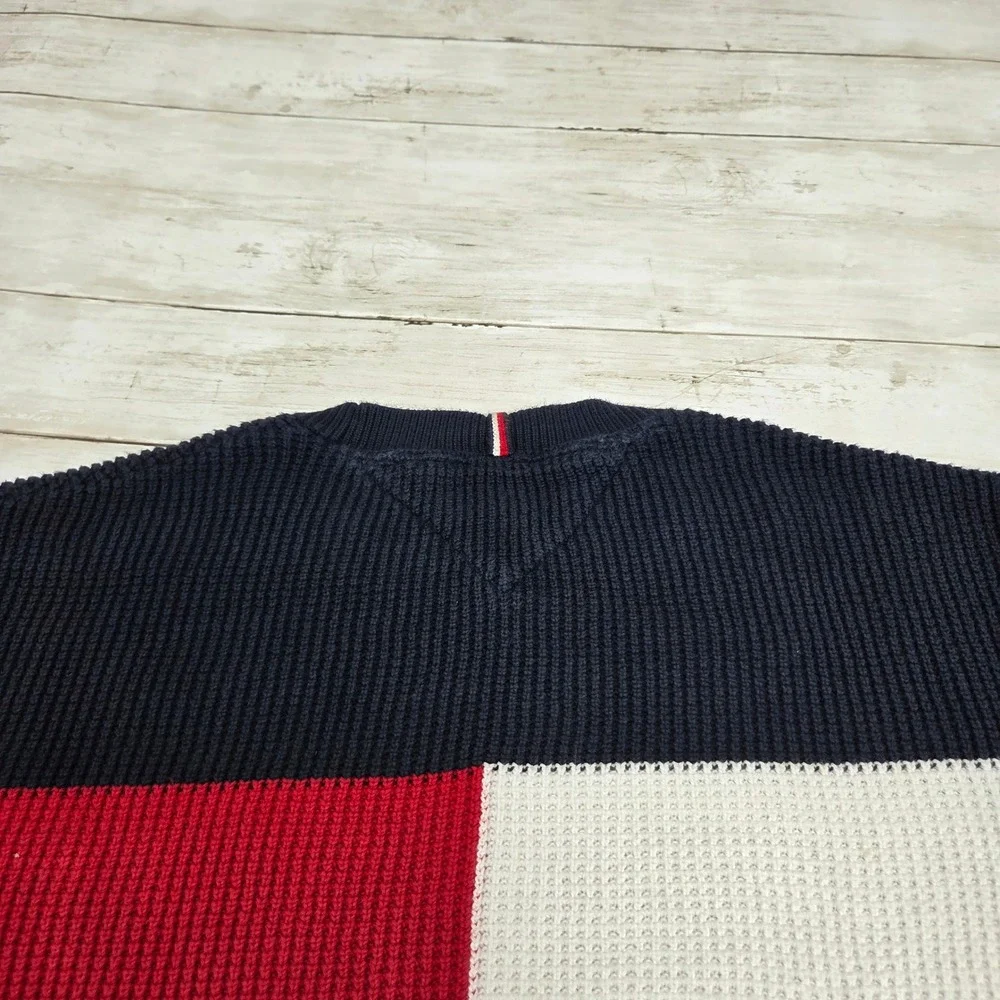 Tommy Hilfiger stain front